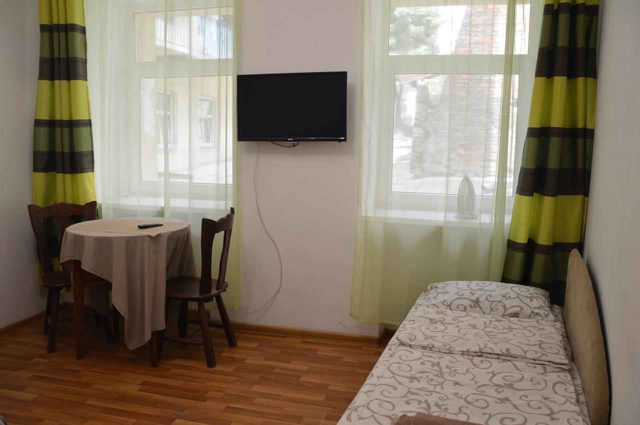 Cozy Apartment In The Center Of Liov Exterior foto